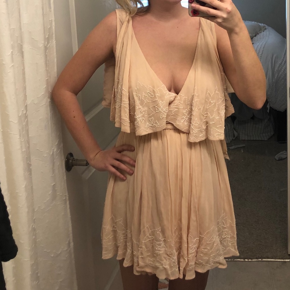 🌸FREE PEOPLE- pink w/ pearls wrap dress